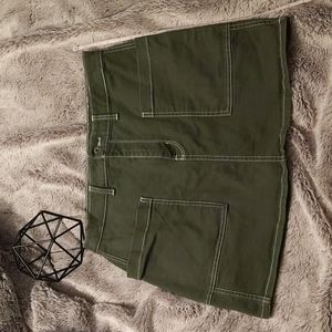 Skirt. Size 11 (juniors)